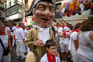 Salida de la Comparsa de Gigantes y Cabezudos este domingo 14 de julio.