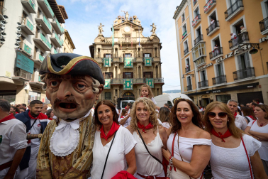 Salida de la Comparsa de Gigantes y Cabezudos este domingo 14 de julio.