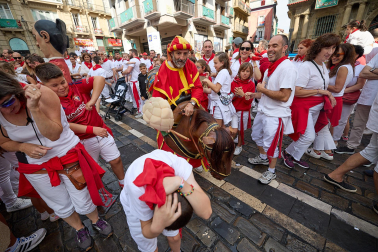 Salida de la Comparsa de Gigantes y Cabezudos este domingo 14 de julio.