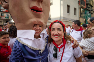 Salida de la Comparsa de Gigantes y Cabezudos este domingo 14 de julio.