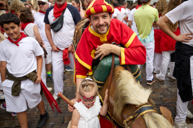 Salida de la Comparsa de Gigantes y Cabezudos este domingo 14 de julio.