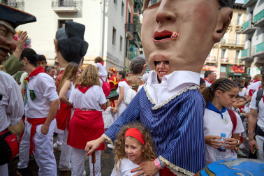 Salida de la Comparsa de Gigantes y Cabezudos este domingo 14 de julio.