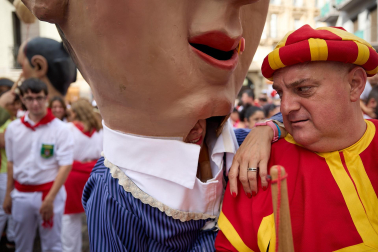 Salida de la Comparsa de Gigantes y Cabezudos este domingo 14 de julio.