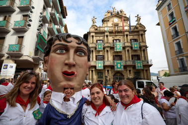 Salida de la Comparsa de Gigantes y Cabezudos este domingo 14 de julio.