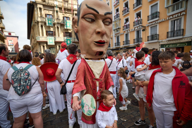 Salida de la Comparsa de Gigantes y Cabezudos este domingo 14 de julio.