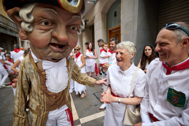 Salida de la Comparsa de Gigantes y Cabezudos este domingo 14 de julio.