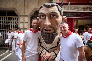 Salida de la Comparsa de Gigantes y Cabezudos este domingo 14 de julio.