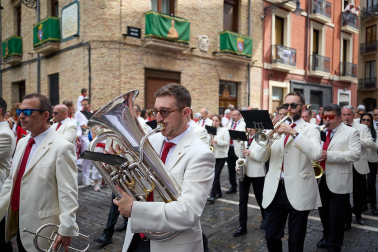 Salida de la Comparsa de Gigantes y Cabezudos este domingo 14 de julio.