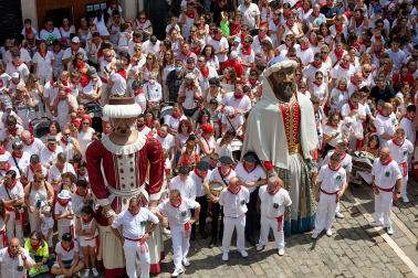 Salida de la Comparsa de Gigantes y Cabezudos este domingo 14 de julio.