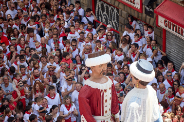 Salida de la Comparsa de Gigantes y Cabezudos este domingo 14 de julio.