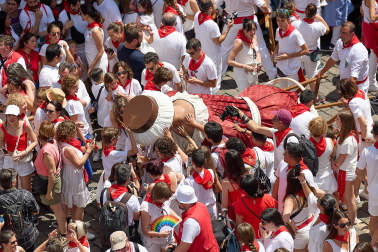 Salida de la Comparsa de Gigantes y Cabezudos este domingo 14 de julio.