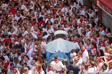 Salida de la Comparsa de Gigantes y Cabezudos este domingo 14 de julio.