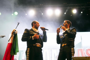Fotos del concierto de Los Tenampas el 14 de julio en San Fermín./