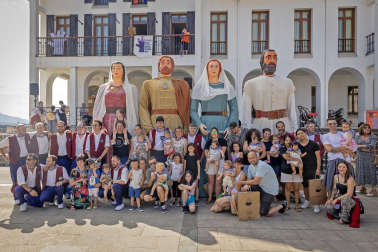 Imágenes del inicio de las fiestas de Irurtzun