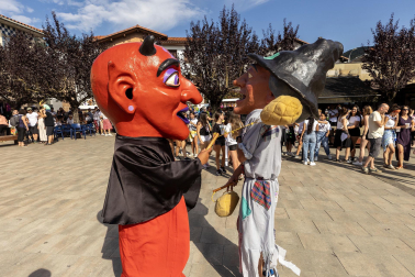 Imágenes del inicio de las fiestas de Irurtzun