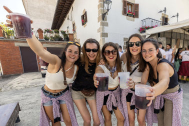 Imágenes del inicio de las fiestas de Irurtzun