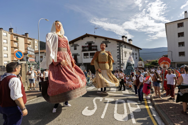 Imágenes del inicio de las fiestas de Irurtzun