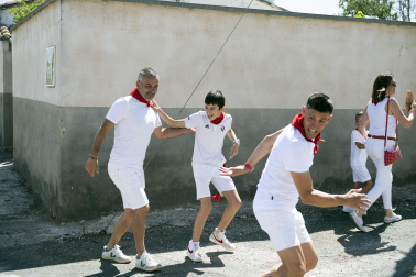 Fotos del cohete de las fiestas de Mélida. /