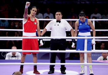 Imane Khelif es proclamada ganadora en su combate con Angela Carini