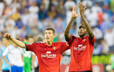 30-8-14 , su debut en Primera. En la imagen, con Raoul Loe