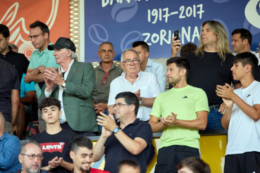 Fotos del partido entre Athletic y Osasuna en la Euskal Herriko Txapela en Barakaldo