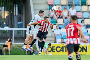 Fotos del partido entre Athletic y Osasuna en la Euskal Herriko Txapela en Barakaldo