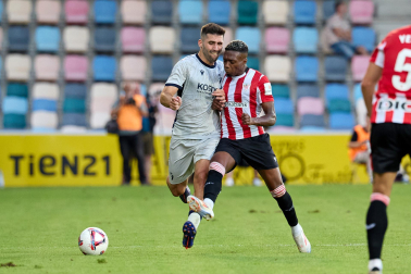Fotos del partido entre Athletic y Osasuna en la Euskal Herriko Txapela en Barakaldo