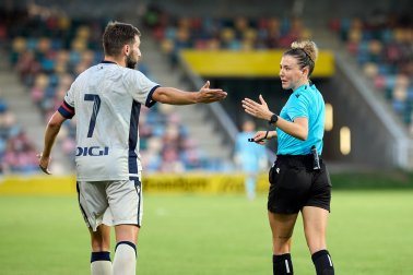 Fotos del partido entre Athletic y Osasuna en la Euskal Herriko Txapela en Barakaldo