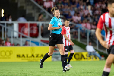 Fotos del partido entre Athletic y Osasuna en la Euskal Herriko Txapela en Barakaldo