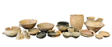 Conjunto de vasijas encontrado en el yacimiento