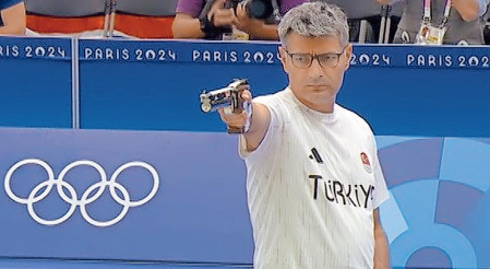 El turco Dikec, en los Juegos Olímpicos de París 2024