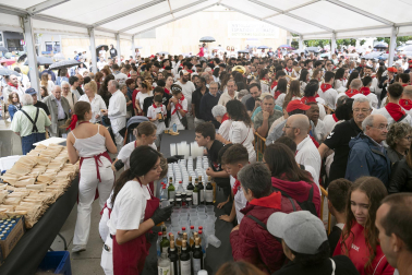 Fotos del cohete de fiestas de Burlada./