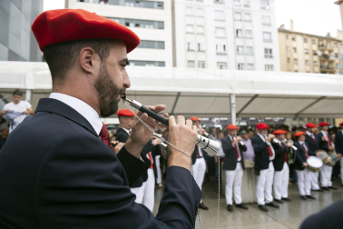 Fotos del cohete de fiestas de Burlada./