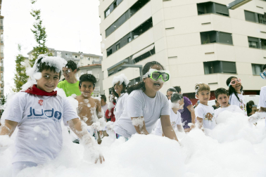 Fotos del cohete de fiestas de Burlada./