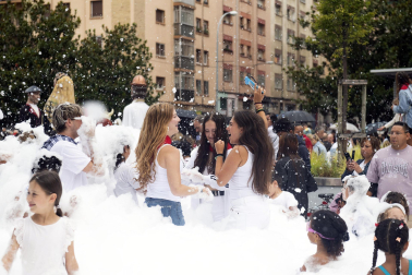 Fotos del cohete de fiestas de Burlada./