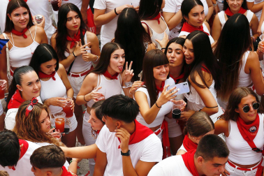 Fotos del cohete de fiestas de Buñuel./