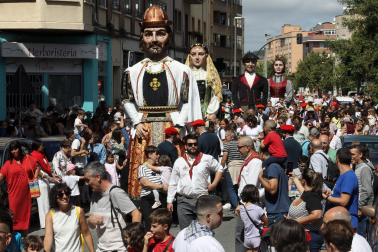 Fotos de la procesión en las fiestas de Burlada