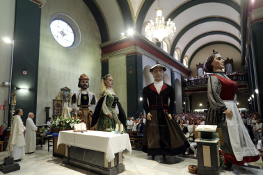 Fotos de la procesión en las fiestas de Burlada
