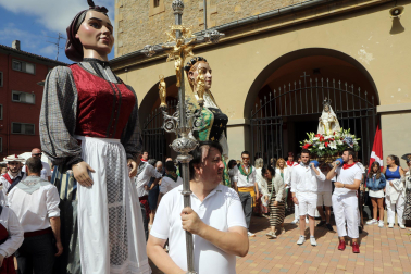 Fotos de la procesión en las fiestas de Burlada