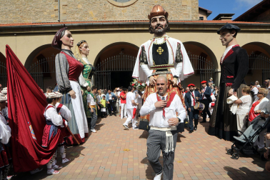 Fotos de la procesión en las fiestas de Burlada