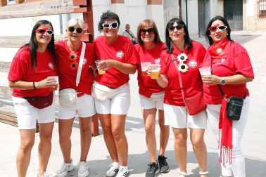 Fotos de la celebración del Día de la Mujer en fiestas de Buñuel. /
