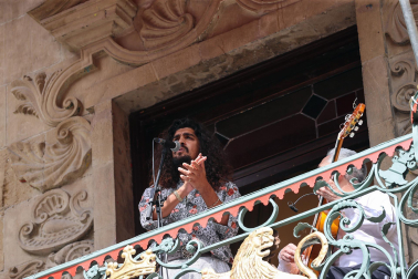 Fotos de las actuaciones de Israel Fernández y Mara Rey en el ciclo 'Calles, balcones y patios' de Flamenco On Fire 2024