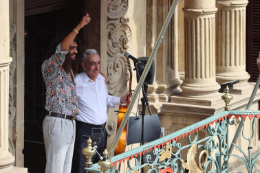 Fotos de las actuaciones de Israel Fernández y Mara Rey en el ciclo 'Calles, balcones y patios' de Flamenco On Fire 2024
