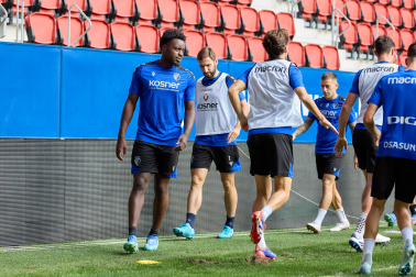 SÁBADO. Segundo entrenamiento en la víspera del partido