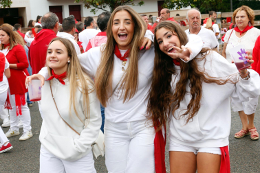 Fotos del cohete de fiestas de Fontellas 2024. /