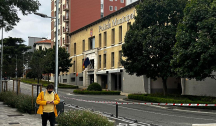 Vídeo de cómo está el incendio en el edificio de la Policía Municipal este miércoles por la mañana