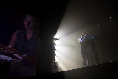 René Pérez, Residente, durante su actuación en el Palau Sant Jordi de Barcelona en el arranque de su gira mundial 2024