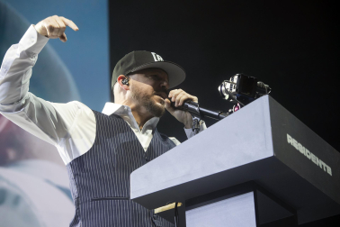 René Pérez, Residente, durante su actuación en el Palau Sant Jordi de Barcelona en el arranque de su gira mundial 2024