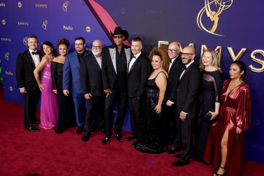 Alfombra roja, ceremonia y galardonados en la 76 edición de los Premios Emmy celebrada en Los Ángeles