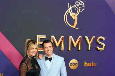 Alfombra roja, ceremonia y galardonados en la 76 edición de los Premios Emmy celebrada en Los Ángeles